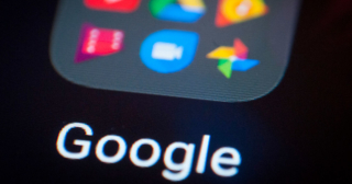 Google Fuchsia – nový operačný systém? obrazovka mobilu s operačným systémom