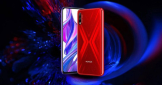 ilný a lacný? Nový Honor 9X zažiaril, červený honor 9x na kozmickom pozadí